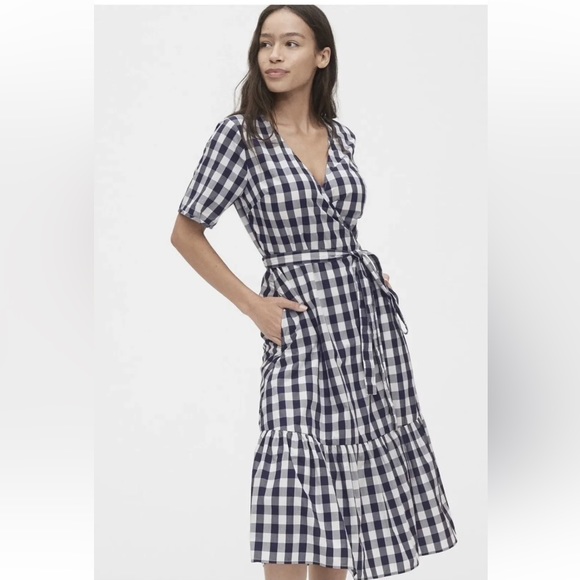 GAP Dresses & Skirts - NWT Gap Navy And White Gingham Midi Wrap Dress